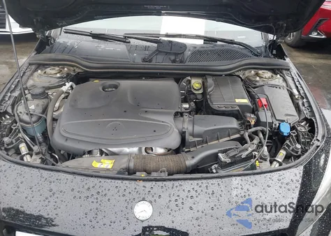 2014 Mercedes-Benz Cla 250 z USA, uszkodzony, nr VIN WDDSJ4EB5EN044745